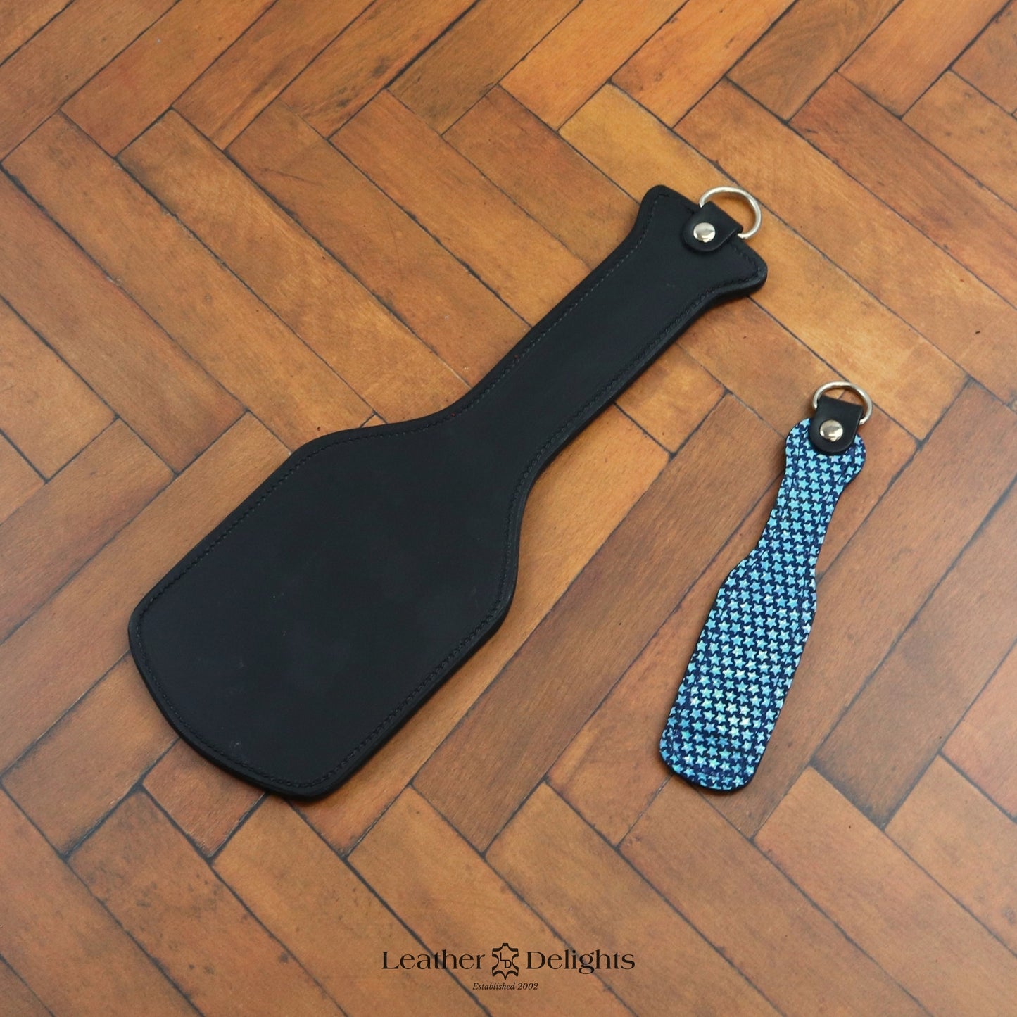 Intimidator Paddle - Black Leather with Sparkly Stars