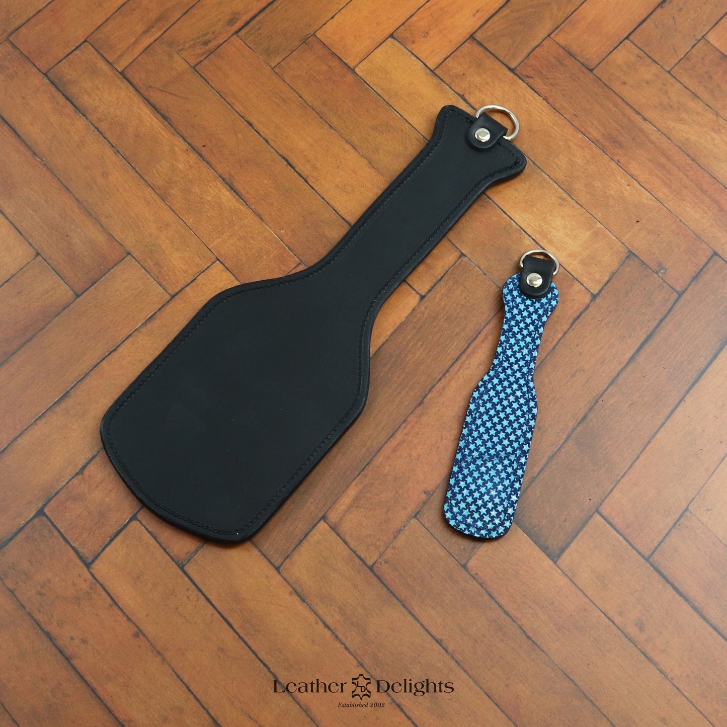 Intimidator Paddle - Black Leather with Sparkly Stars