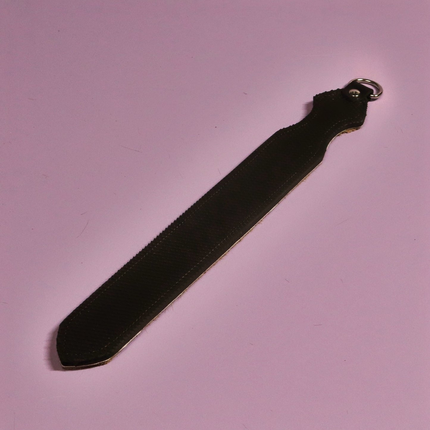 Dagger - Black Dimpled Rubber & Springbok