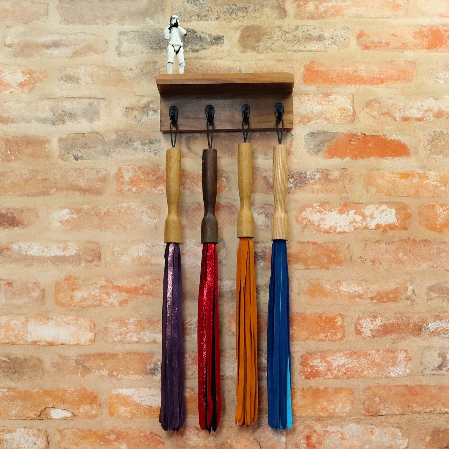 Classic Flogger - Suede