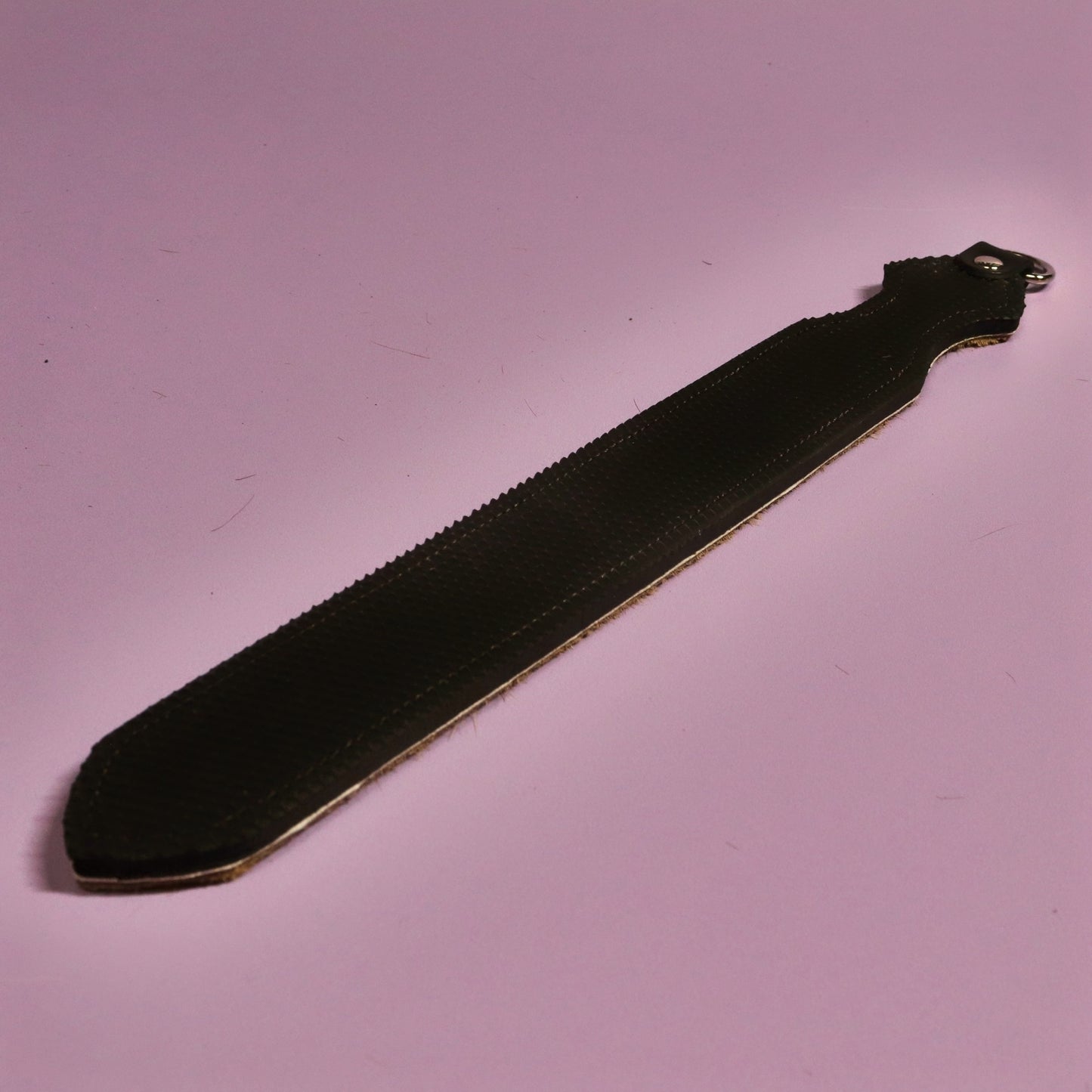 Dagger - Black Dimpled Rubber & Springbok